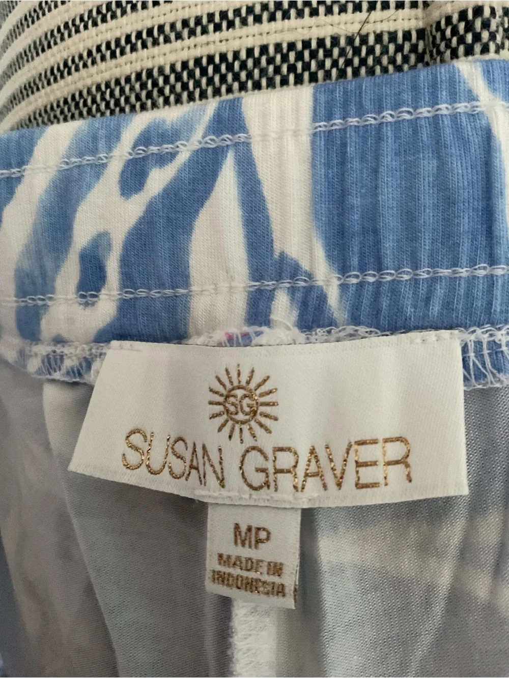 Susan Graver Blue & White Tropical Print Cabana Wide Leg Pant - Picture 3 of 5